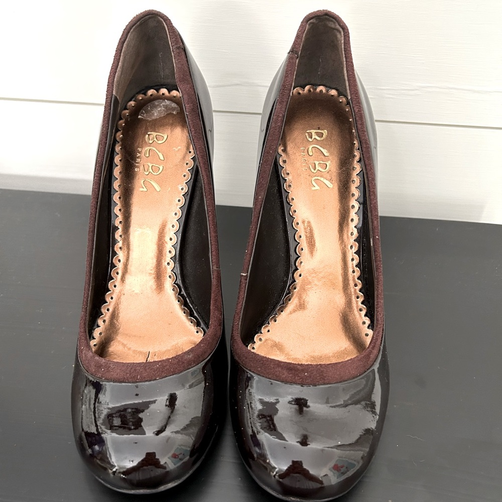 BCBG Paris - vintage late 80s early 90s. Size.- 7. In excellent condition.